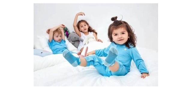 愛出汗的寶寶，穿什么睡衣好？首選兒童排汗睡衣